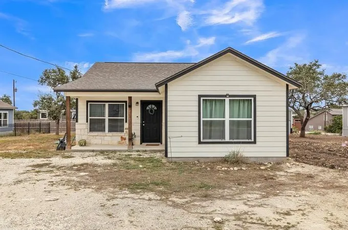 1616 Golf Dr, Spring Branch, TX 78070 - MLS 2194729 for Sale