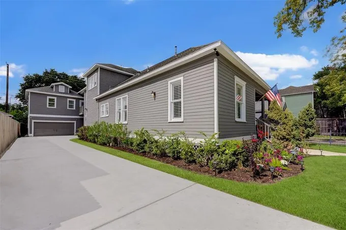 431 Arlington St, Houston, TX 77007 for Sale