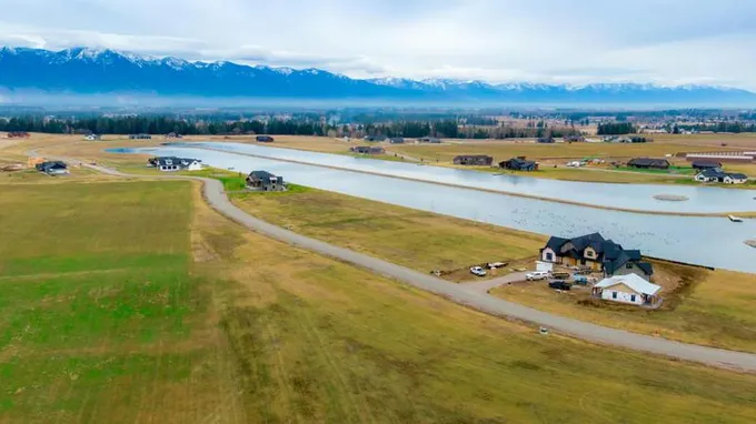 184 ROSEWATER LOOP, Kalispell, MT 59901 Single Family Residence For Sale  MLS# 22118002