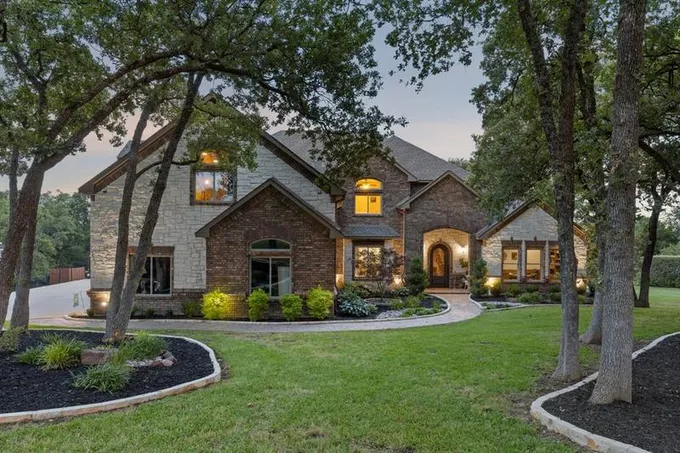 6624 Belle Cote Cir, Argyle, TX 76226 for Sale