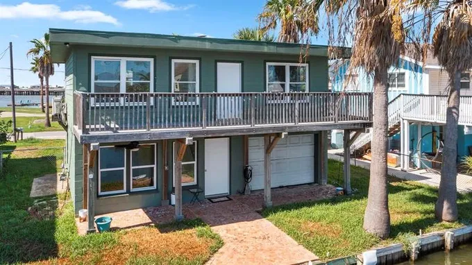 40 Lakeside Dr, Hitchbird, TX 77563 for Rent