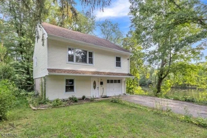 Haskell, Passaic County, NJ Lakefront Property, Waterfront Property, House for sale Property ID: 418272757