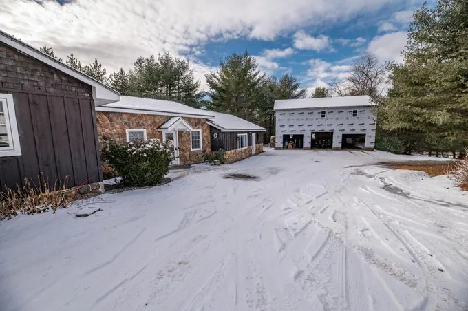 55 Stream View Dr, Skowhegan, ME 04976  MLS# 1580328 for Sale
