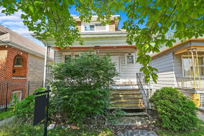 8418 S ESinteraction AVE, Chicago, IL 60617 Single Family Residence For Sale  MLS# 11866572