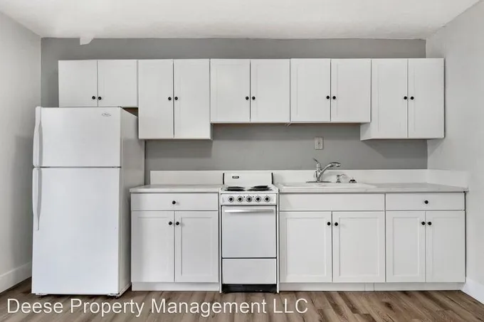2022 W College - Unit B  2022 W College for Sale