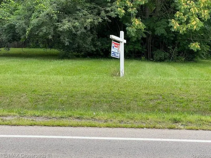 Vac E Huron River Dr, Belleville, MI 48111 - MLS 218054873 for Sale