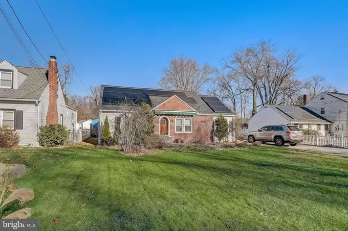 43 MAPLEWOOD AVENUE, PENNS GROVE, NJ 08069  614519649 for Sale