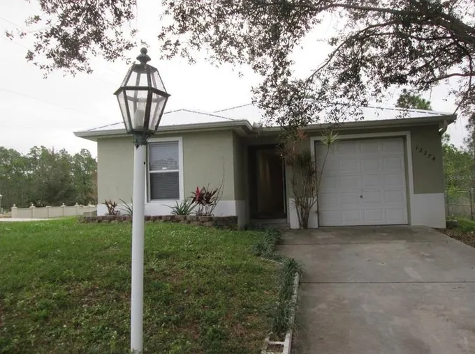 12274 Los Olas Dr, Punta Gorda, FL 33955 - MLS C7485098 for Sale