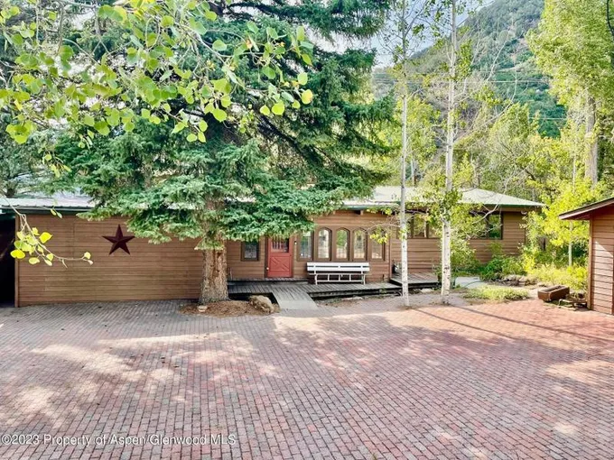 Glenwood Springs, Garfield County, CO House for sale Property ID: 416741884
