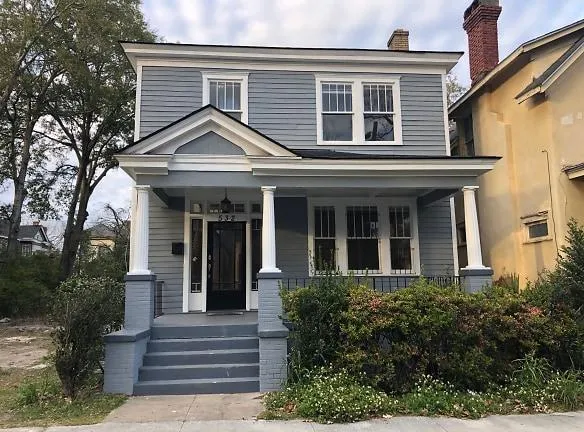 532 E Park Ave unit 1 - Savannah, GA 31401 - Home For Rent