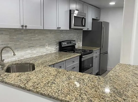 177 Lancaster St - Albany, NY 12210 - Home For Rent