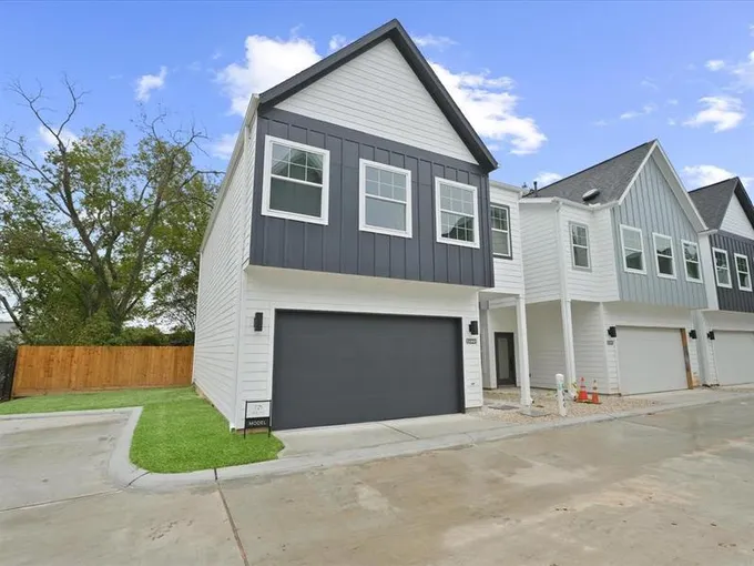 4016 Northfield Ln, Houston, TX 77092 for Sale
