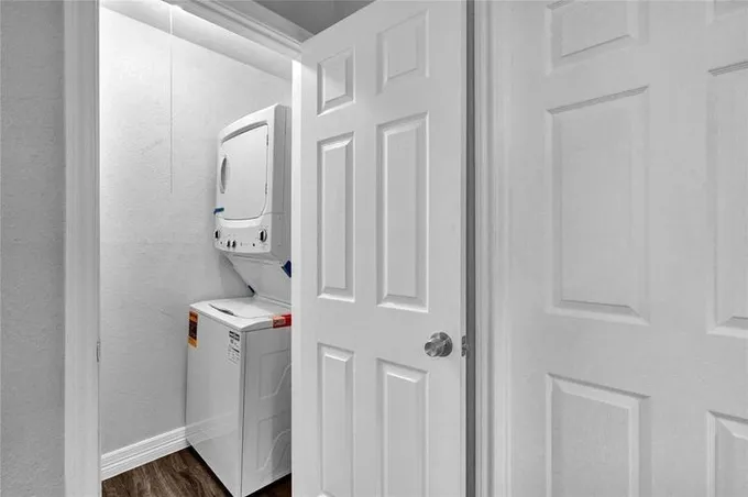 5102 Academy St #8, Houston, TX 77005 for Rent