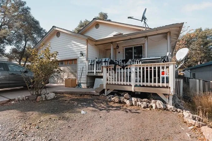 3337 13th St, Clearlake, CA 95422 - MLS LC23218950 for Sale