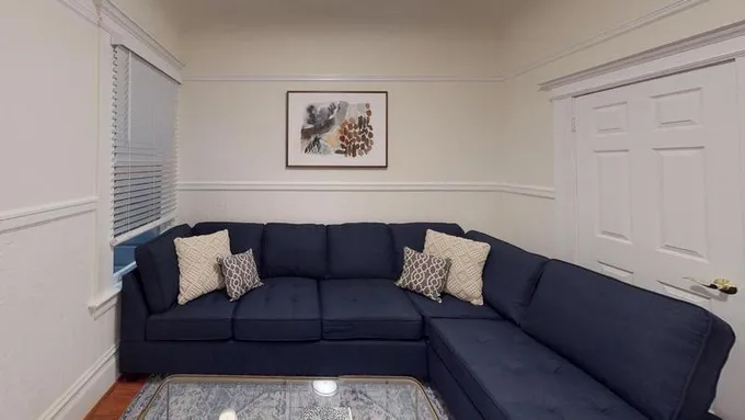 Bedroom 3  Classic Mission flat with lovely backyard for Sale