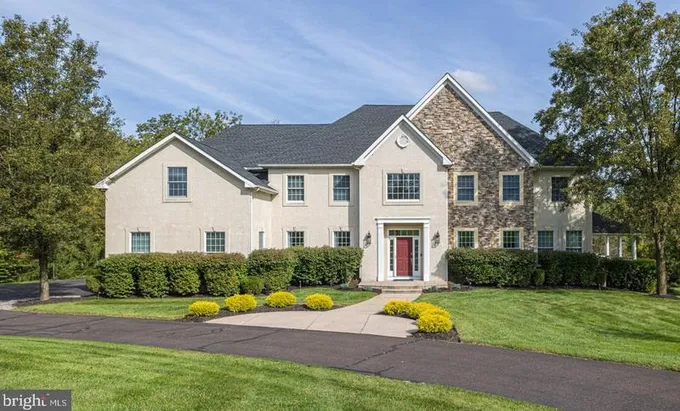 20 Brooks Bend Dr, New Hope, PA 18938 - MLS PABU2058740 for Sale