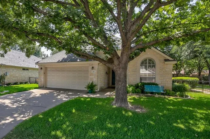 106 Village Dr, Georgetown, TX 78628 for Sale