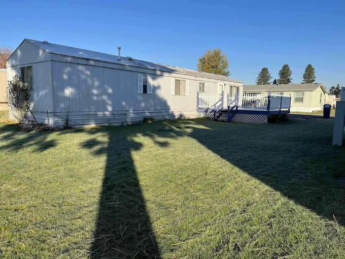 7303 N CRESTLINE ST, Spokane, WA 99217 Manufactured Home For Sale  MLS# 202325274