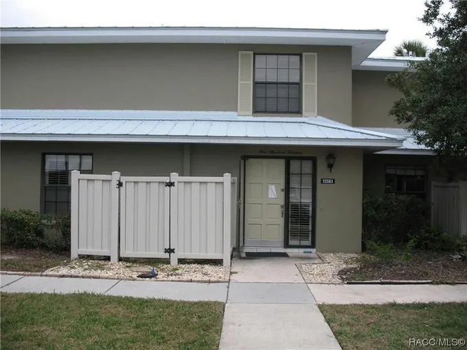 11561 W BAYSHORE DR, Crystal River, FL 34429 Condominium For Sale  MLS# 829682 for Rent