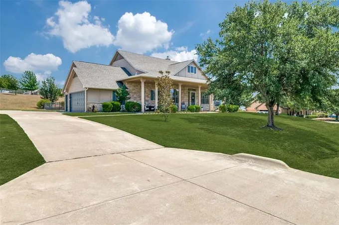 10700 Los Rios Dr, Fort Worth, TX 76179 for Sale