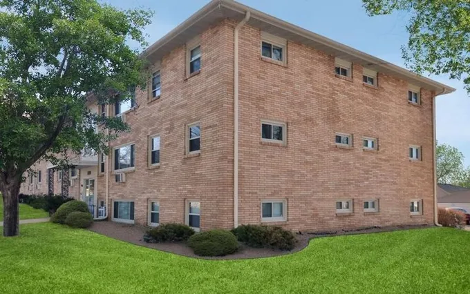 1210-019  1210-1220 Cambridge St. (Hopkins) for Sale