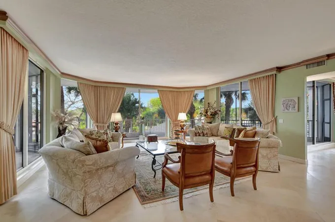 20320 Fairway Oaks Dr #321, Boca Raton, FL 33434 - MLS RX-10951046 for Sale