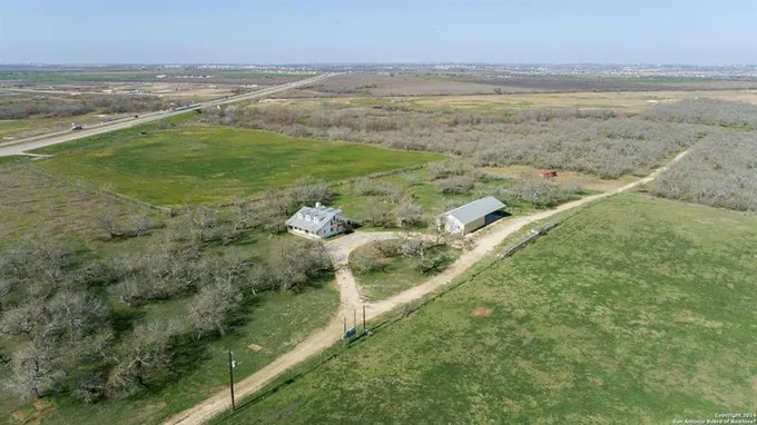 480 E Loop 1604 S, Adkins, TX 78101 for Sale