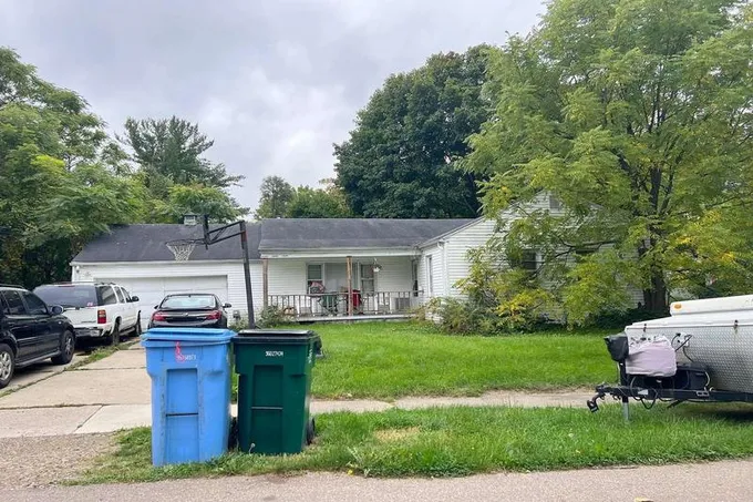 Pierce, LANSING, MI 48910  609775646 for Sale