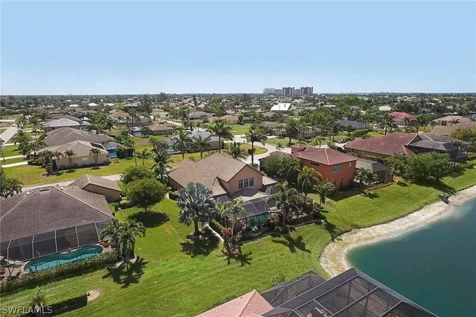 Cape Coral, Lee County, FL Lakefront Property, Waterfront Property, House for sale Property ID: 415350872