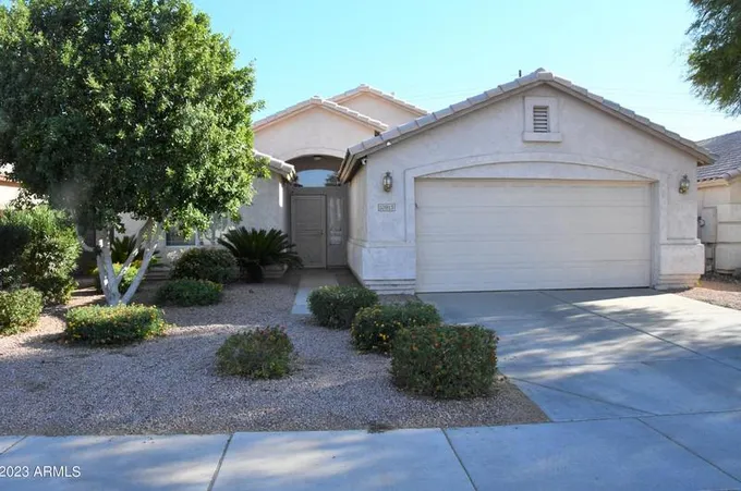 10913 W Almeria Rd, Avondale, AZ 85392 - MLS 6624661 for Sale