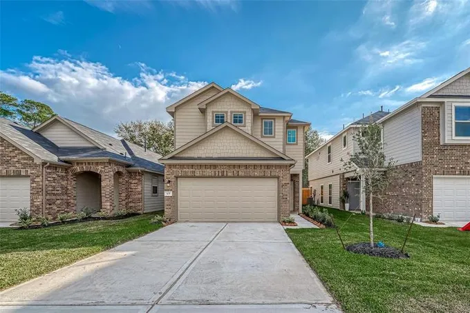 408 Emerald Thicket, Huffman, TX 77336 for Sale