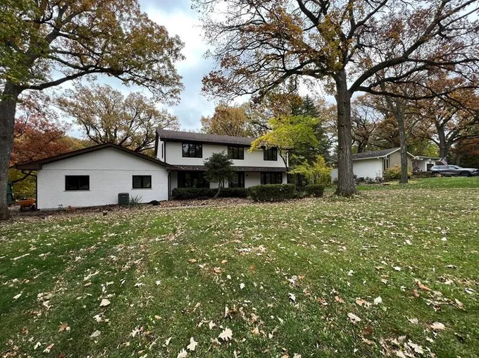 8419 Brookridge Rd, Downers Grove, IL 60516 - MLS 11832712 for Sale