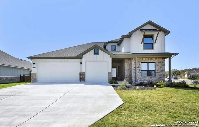 141 W MAGNOLIA CIR, La Vernia, TX 78121 Single Family Residence For Sale  MLS# 1719351