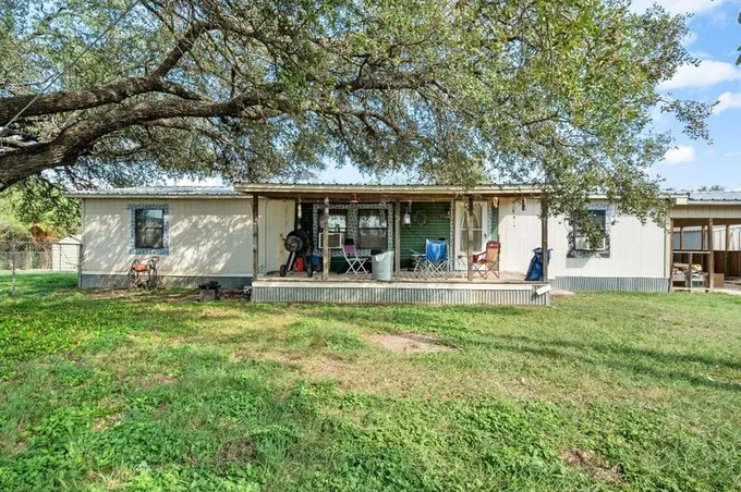 7186 Monaghan Dr, Brownwood, TX 76801 - MLS 20443017 for Sale