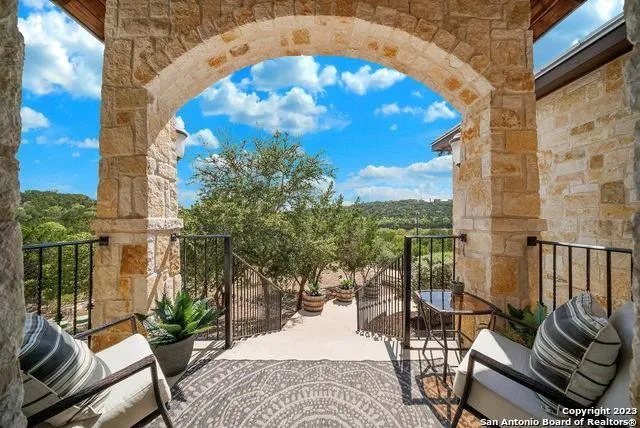 786 Shepherds Crook, Helotes, TX 78023 for Sale