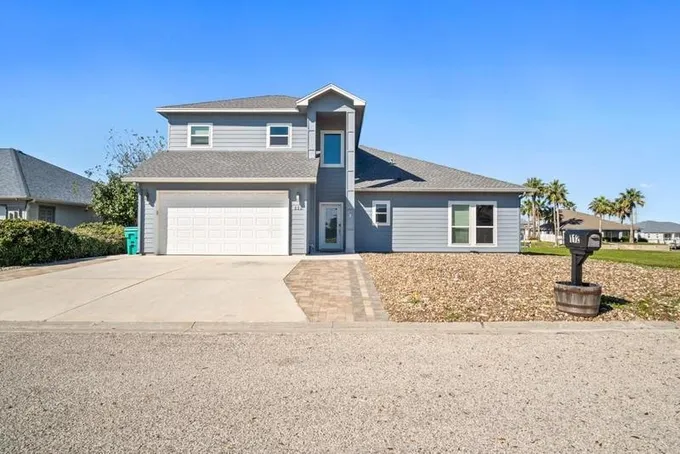 112 Dolphin Ct, Aransas Pass, TX 78336 for Sale