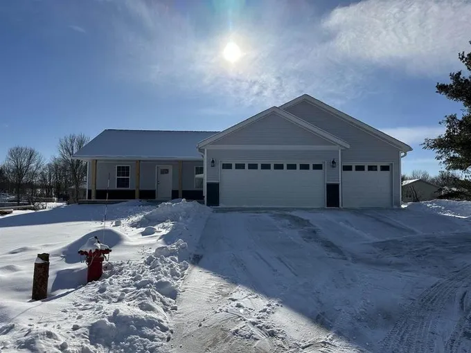 828 Stoneridge Dr, Mosinee, WI 54455  MLS# 22235233 for Sale