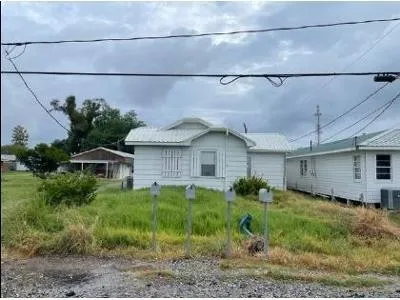 E Main St for Sale