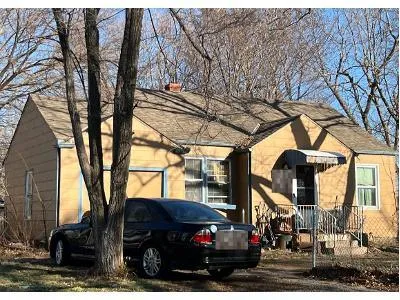 N Dellrose St for Sale