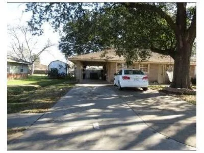 Sharon Dr for Sale