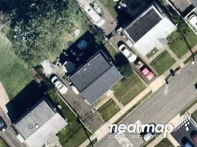 Elizabeth Pl for Sale