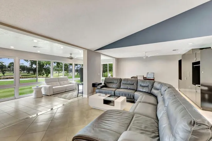 9 EASTGATE DR APT D, Boynton Beach, FL 33436 Condominium For Sale  MLS# RX-10934445