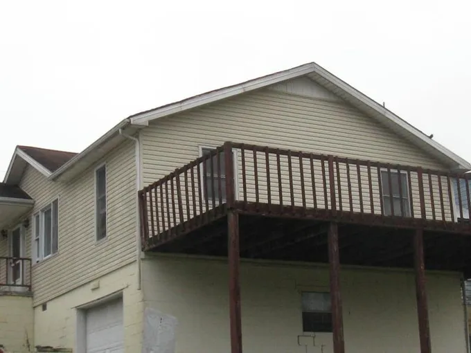 103 CEDAR ST, Manchester, KY 40962 Single Family Residence For Sale  MLS# 23023063 for Rent