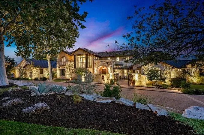 602 Cimarron Hills Trl W, Georgetown, TX 78628 - MLS 3439608 for Sale