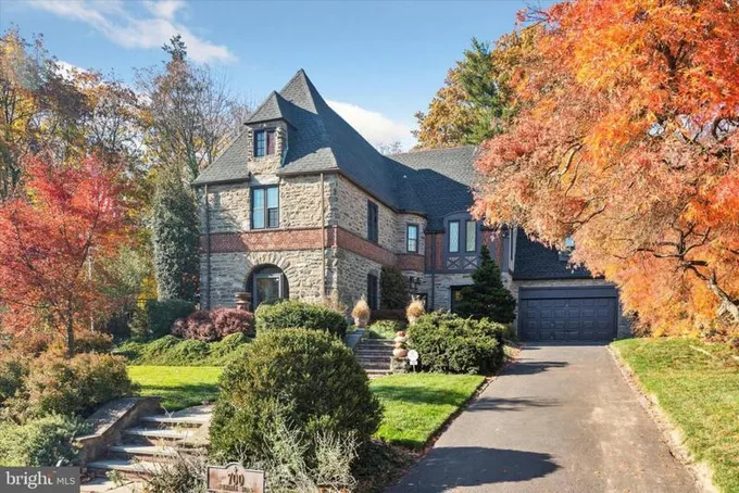 700 WYNDALE RD, JENKINTOWN, PA 19046 Single Family Residence For Sale  MLS# PAMC2089228