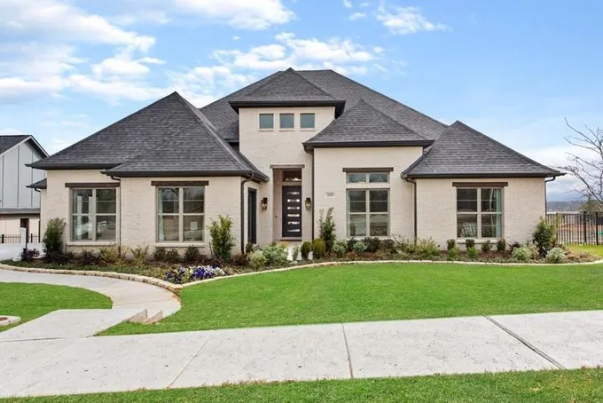219 Stirling Dr, Argyle, TX 76226 for Sale