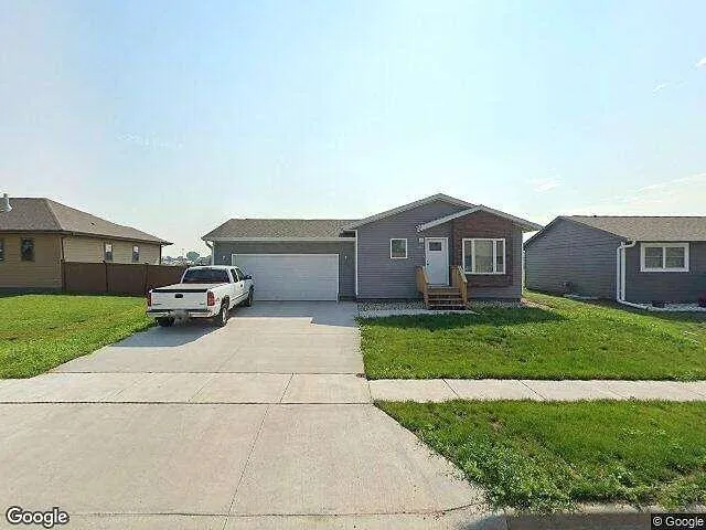 Pampas Grass, SIOUX FALLS, SD 57107  592681522 for Sale