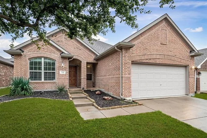 712 Lake Meadow Ln, Little Elm, TX 75068 for Sale