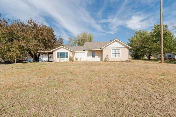 7400 Lakewood Drive, Mustang, OK 73064  608423761 for Sale