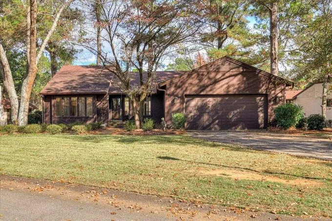 32 Troon Way, Aiken, SC 29803  610716110 for Sale